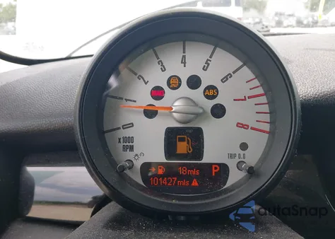 2014 Mini Clubman Cooper S z USA, uszkodzony, nr VIN WMWZG3C57ET800387